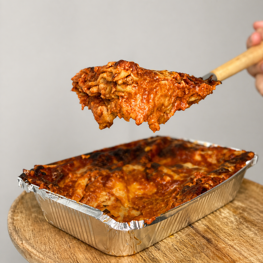Lasagna alla bolognese (disponibil doar pe site)