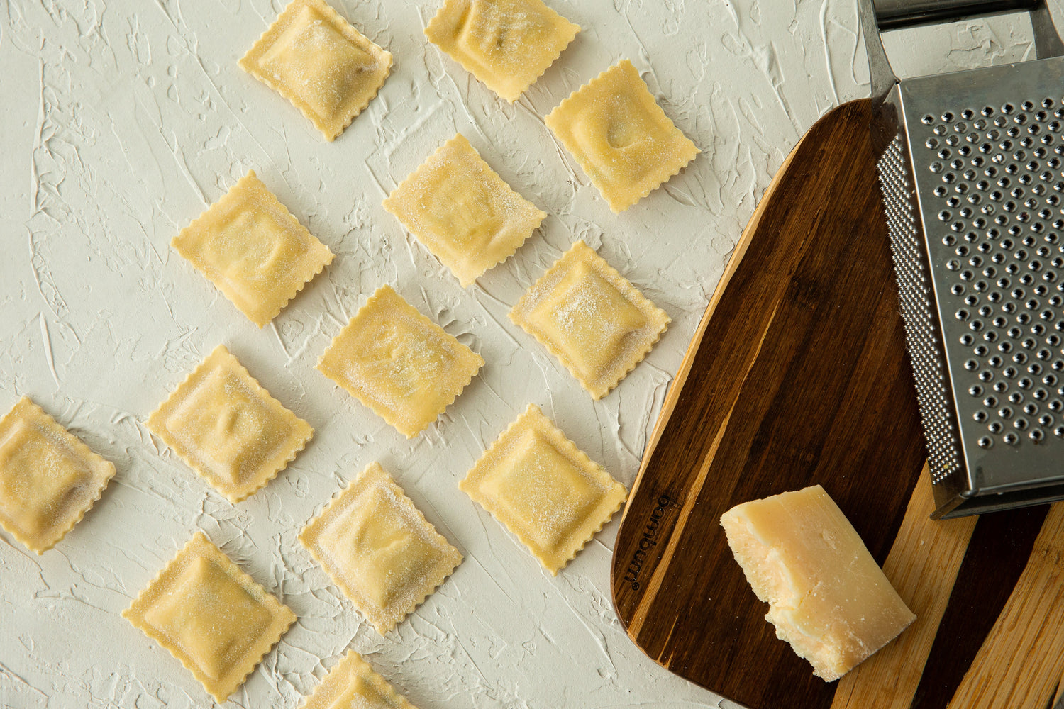 Paste proaspete cu umplutură